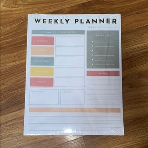 NWT Colorful Weekly Planner Pad